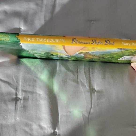 Magic Tree House #1 Dinosaurs Before Dark- Full color Edition Hard Cover Novel - Picture 7 of 8